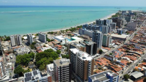 Design Lions AP1105 a 350 m da Praia de Pajuçara